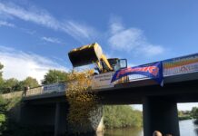 Unterhaltsames Entenrennen und Familienprogramm am 13. September 2025 Am 13. September 2025 findet ein unterhaltsames Entenrennen und Familienprogramm in der Innenstadt statt. Spaß und Musik erwarten die Besucher