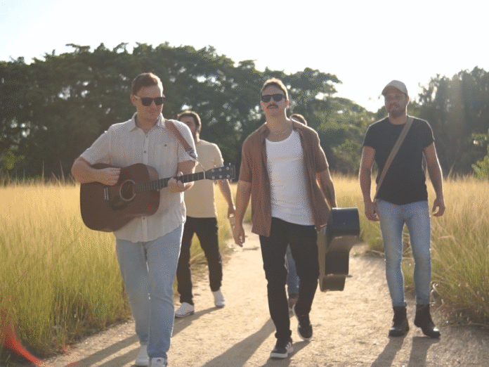 Der Folk aus Rio de Janeiro begeistert mit Corcel Mágico im Filou Steinhude. Ein unvergesslicher Abend mit einzigartigem Sound erwartet die Besucher