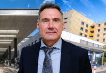 Neuer Chefarzt für Frauenheilkunde und Geburtshilfe übernimmt Klinikleitung im KRH Klinikum Siloah und im KRH Klinikum West Im KRH Klinikum Region Hannover wird ein neuer Chefarzt für Frauenheilkunde und Geburtshilfe vorgestellt, der die Klinikleitung übernimmt