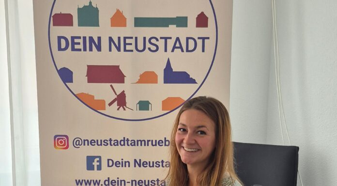 Sticker-Tauschbörse auf dem Wochenmarkt: Sammelfinale für DEIN NEUSTADT steht bevor Sticker-Tauschbörse auf dem Wochenmarkt: DEIN NEUSTADT lädt zum großen Sammelfinale ein. Verpassen Sie nicht die letzte Chance!