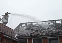 Schneeren: Erneuter Feuerwehreinsatz am Pflegeheim. Viele Einsatzkräfte vor Ort. Schneeren: Erneuter Feuerwehreinsatz am Pflegeheim. Feuerwehr geht gegen Flammen und Rauchentwicklung vor