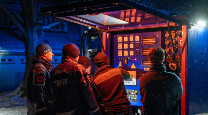 THW-Fachgruppe Elektroversorgung aus Wunstorf beendet Berlin-Hilfe bei der Notstromversorgung THW-Fachgruppe Elektroversorgung aus Wunstorf beendet Berlin-Hilfe bei der Notstromversorgung nach Wiederherstellung der regulären Versorgung