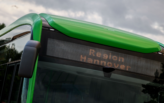 Farbahnsanierung Himmelreicher Straße: Linien 830 und 850 betroffen, Haltestelle entfällt Linien 830 und 850 betroffen: Wegen Fahrbahnsanierung entfällt ein Halt, Schulverkehr läuft per Taxi, sprinti als Ersatz