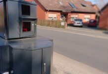 Tempokontrollen in Neustadt: Blitzer-Anhänger stehen ab 01. September an 14 Orten Tempokontrollen in Neustadt starten am 01. September: Die Stadt misst mit Blitzer-Anhängern an 14 Orten bis 02. Oktober