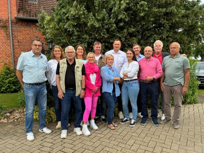 UWG stellt Team für die Kommunalwahl in Neustadt vor Die UWG stellt in Neustadt ihr UWG-Team für die Kommunalwahl am 13. September vor: 28 Kandidaten wollen Stadt und Ortsteile vertreten